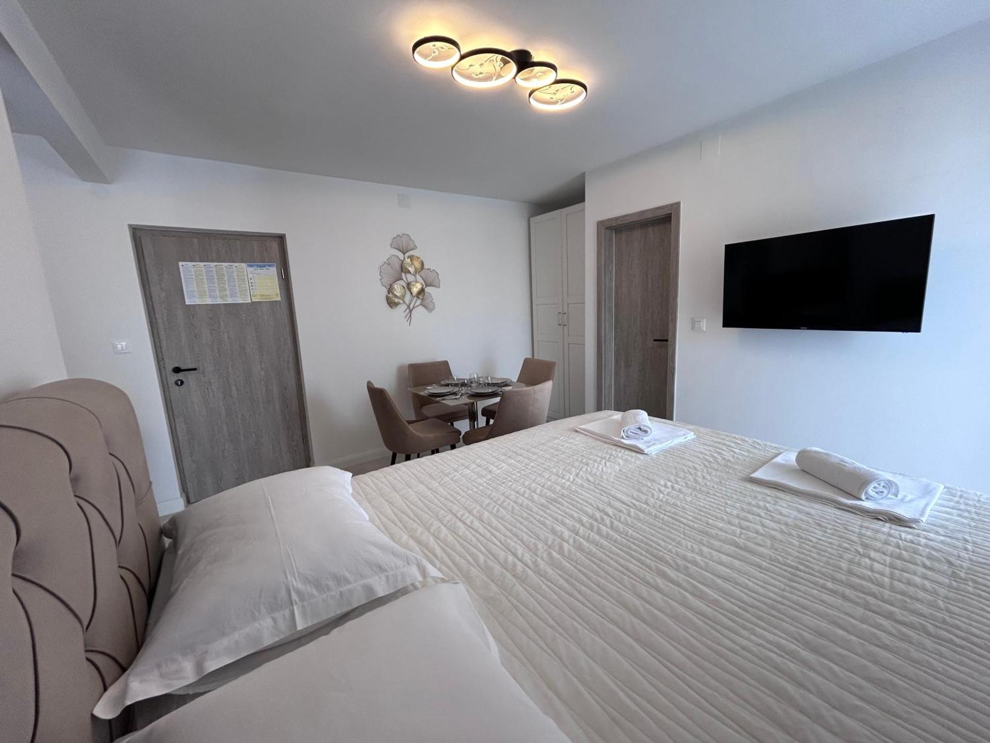 Apartmani Biokovo Макарска Екстериор снимка